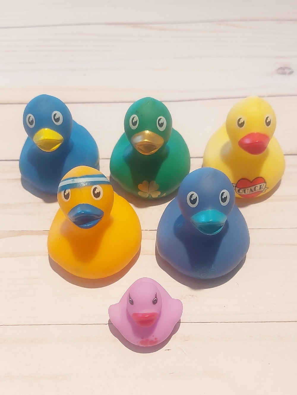 Colorful Rubber Duck Bath Toy Set - Blue, Green, Yellow, Orange, Purple
